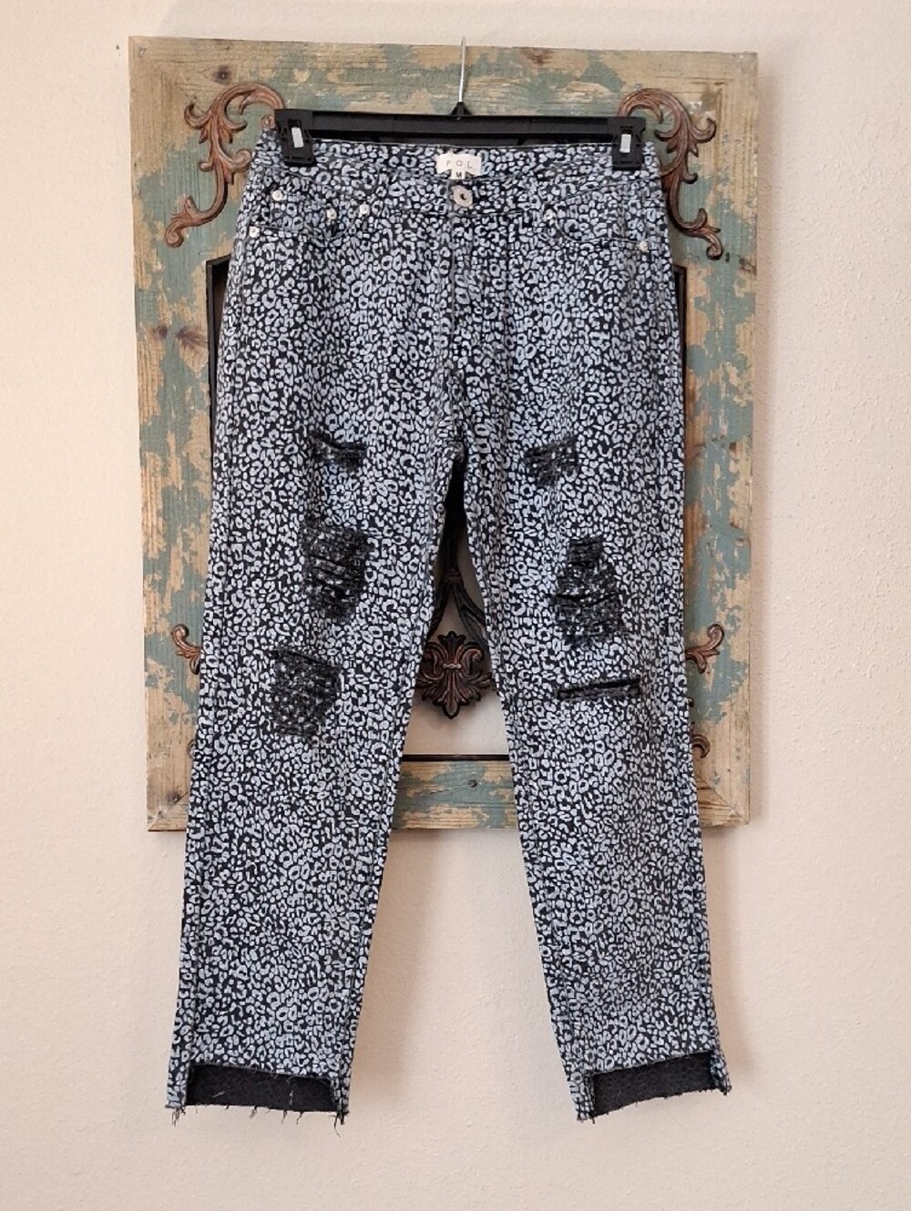 POL Black & White Animal Print Distressed Jeans. Size Medium
